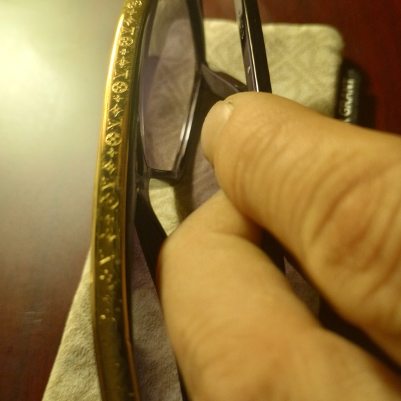 Louis Vuitton evidence woman sunglasses 100%authentic. Reat shape - Picture 8 of 10